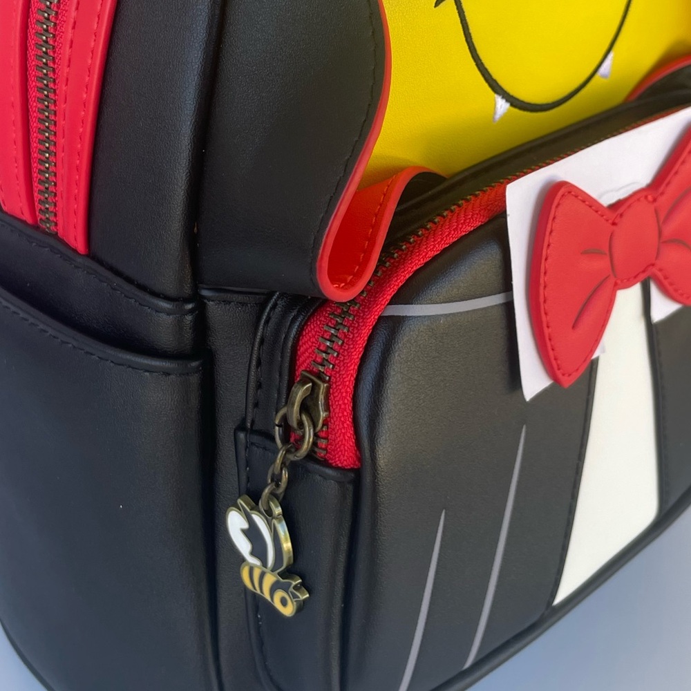 Loungefly Disney Vampire Winnie the Pooh Mini Backpack w/manufacturer flaw - Picture 8 of 13